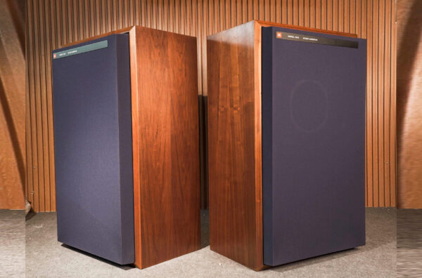 EXCELLENT JBL 4343 SPEAKERS