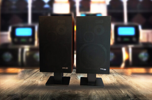 Near Mint Pioneer HPM-100 Speakers