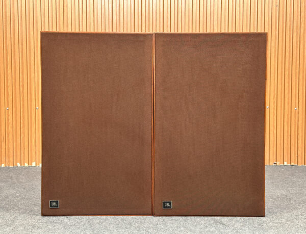 2qe0005_vs11_image_jbl_l100century_2