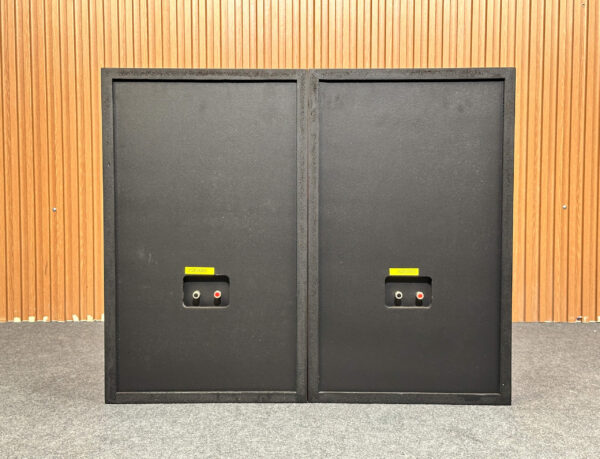 JBL L100 CENTURY SPEAKERS