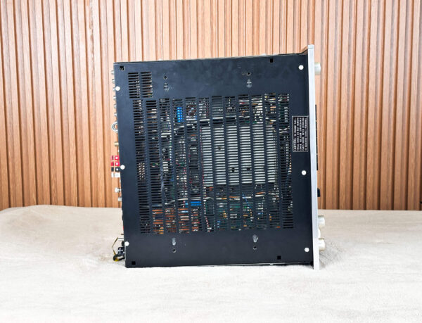 SUPERB MCINTOSH MAC 1900 VINTAGE RECEIVER