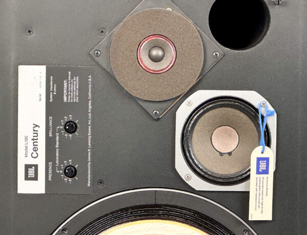 JBL L100 CENTURY SPEAKERS
