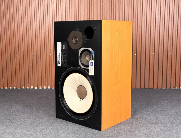 JBL L100 CENTURY SPEAKERS