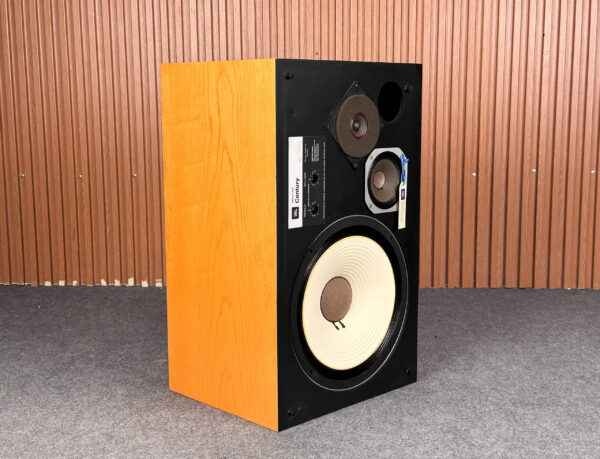 JBL L100 CENTURY SPEAKERS