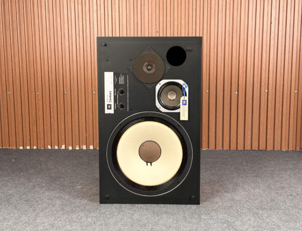 VERY NICE JBL L100 CENTURY SPEAKERS