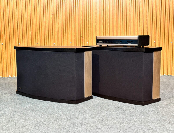 BOSE 901 SERIES V VINTAGE SPEAKERS