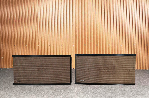 EXCELLENT BOSE 901 SERIES VI SPEAKERS
