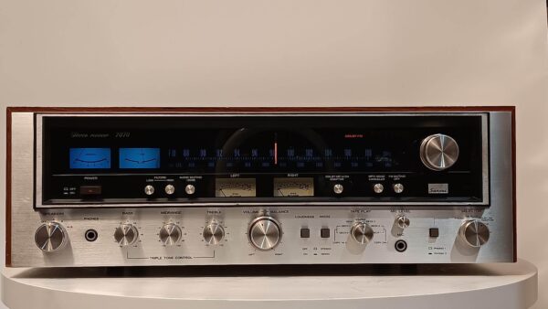 SANSUI_7070_VINTAGE _STEREO_RECEIVER