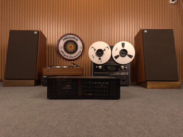 NAKAMICHI DRAGON A801 CASSETTE DECK