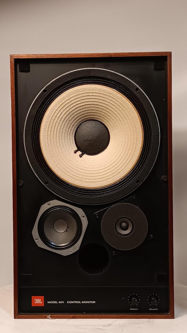 JBL 4311 SPEAKERS ( 1SELC0311)