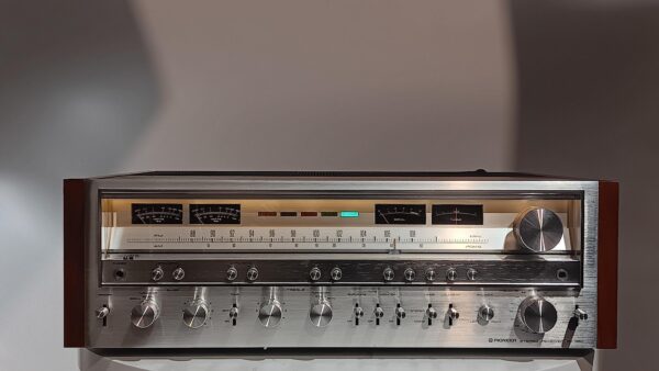 EXCELLENT PIONEER SX-980 STEREO RECEIVER