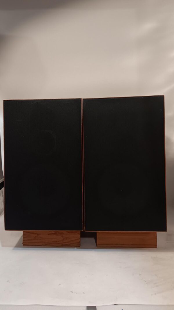 Jbl Century L100 Speakers (7)