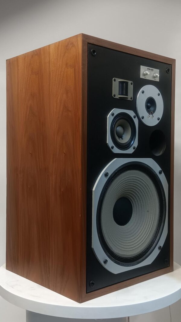 EXCELLENT PIONEER HPM-100 SPEAKERS