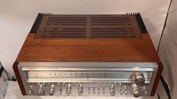 FULLY RESTORED PIONEER SX-1250 RECEIVER