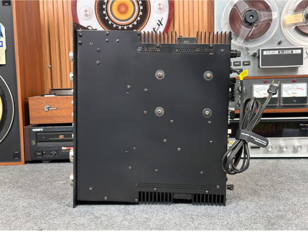 MARANTZ 1200 INTEGRATED AMPLIFIER