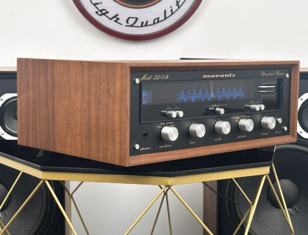 Receiver_marantz_2215b_2qe0029_4