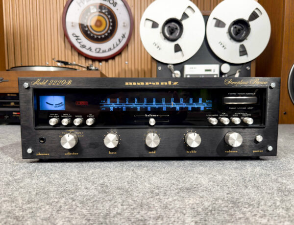 MARANTZ 2220B STEREO RECEIVER