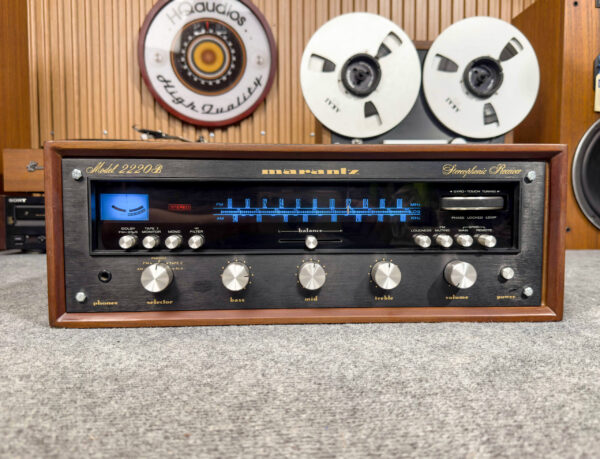 MARANTZ 2220B STEREO RECEIVER