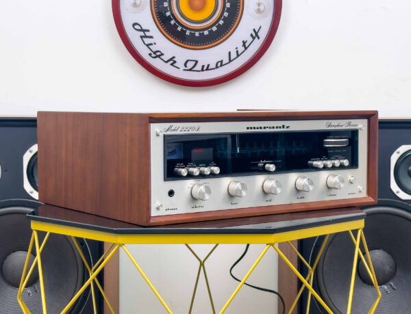 MARANTZ 2220B STEREO RECEIVER