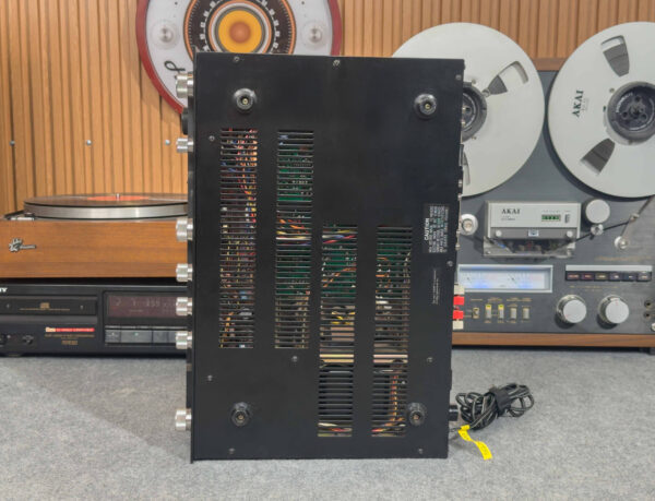 Receiver_sansui_690_5qjke3903_8