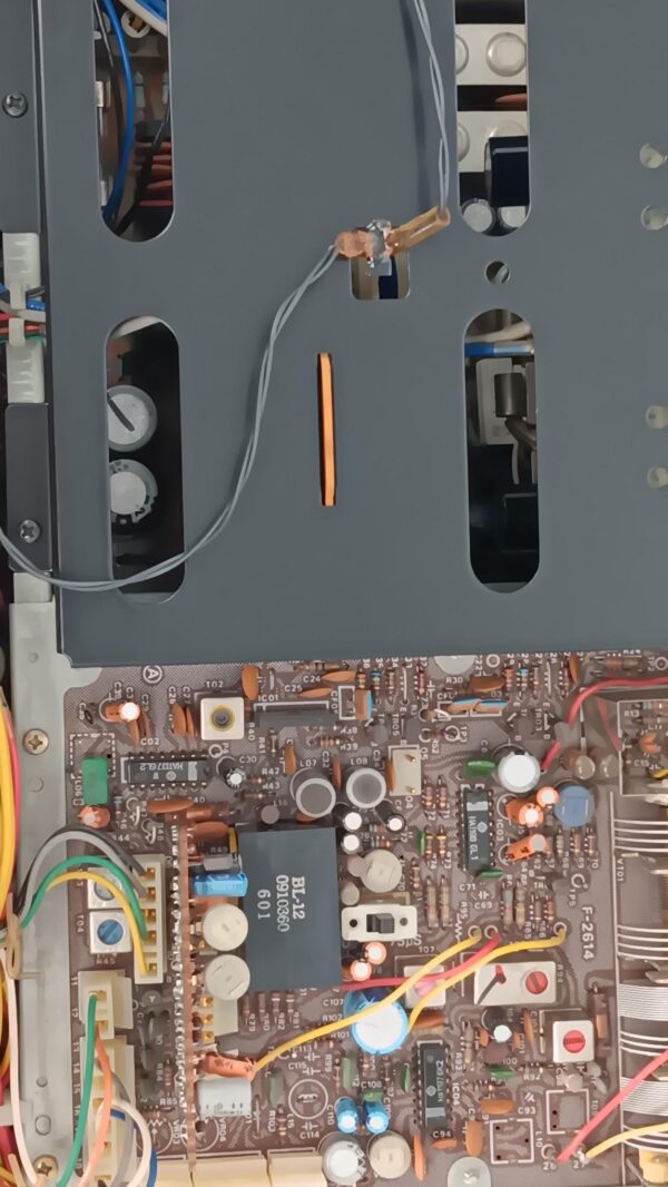 EXCELLENT SANSUI 7070 STEREO RECEIVER
