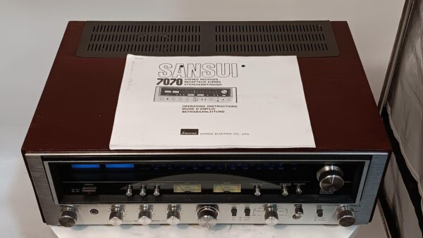 EXCELLENT SANSUI 7070 STEREO RECEIVER