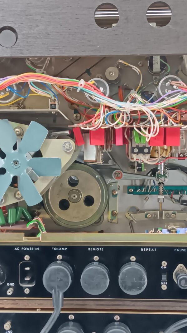 EXCELLENT TEAC A-6010 REEL-TO-REEL
