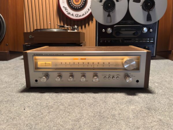 BEAUTIFUL PIONEER SX-450 STEREO RECEIVER