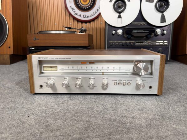 BEAUTIFUL PIONEER SX-450 STEREO RECEIVER